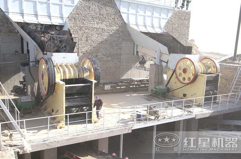 912顎式破石機產(chǎn)量是多少？一臺價格多少錢？